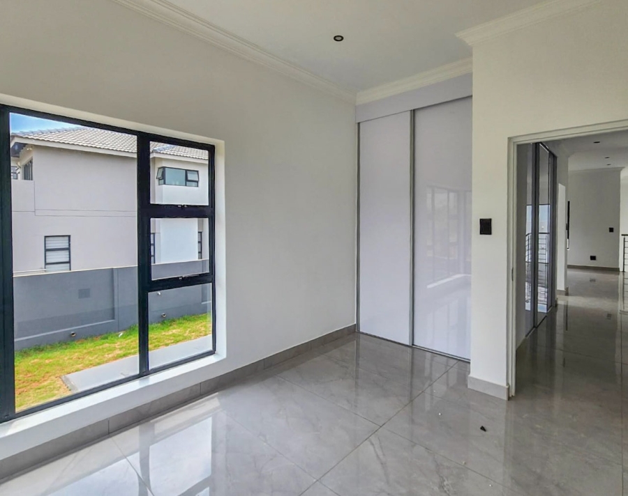 To Let 5 Bedroom Property for Rent in Melodie North West